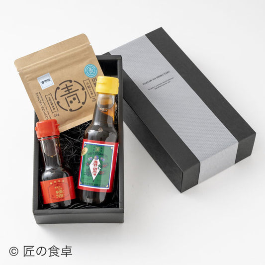 胡麻油と辣油・田野屋青蜂の天日塩(20g)セット