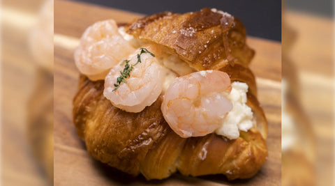 エビとポテトのサンドイッチ