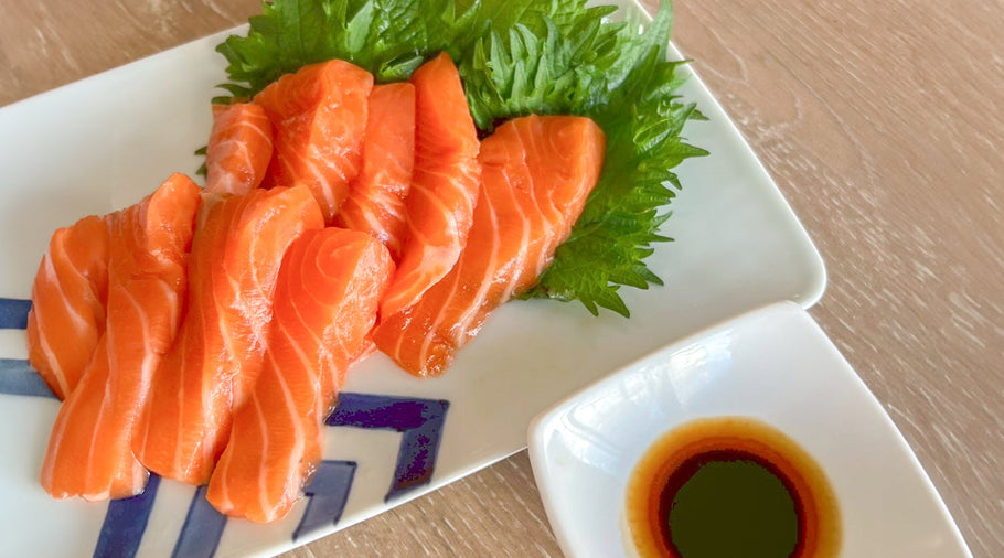 サーモン刺身のつけ醤油