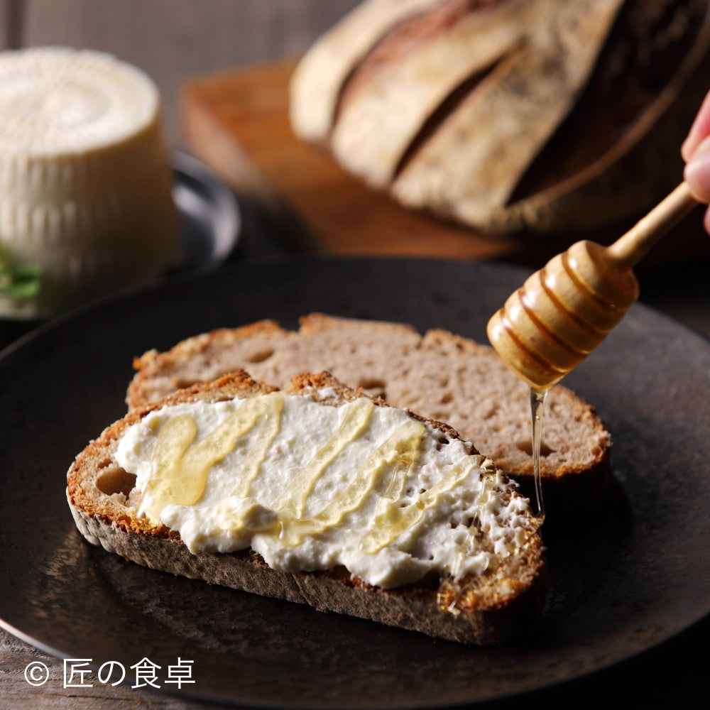 Fresh ricotta cheese (ricotta fresca)