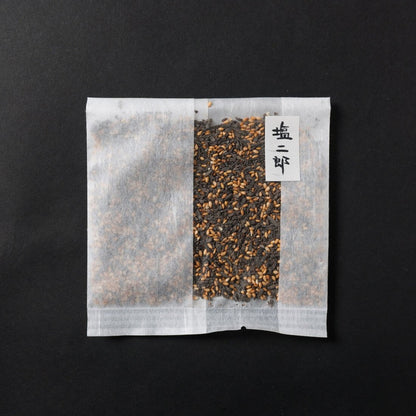 [2025 New Harvest] Sweet and delicious "Hinohikari" rice 3kg + completely sun-dried saltSeihachi 】20g + Salted kelp, sesame salted kelp, simmered kelp, black sesame salt, sansho pepper kelp【Enjiro 】set