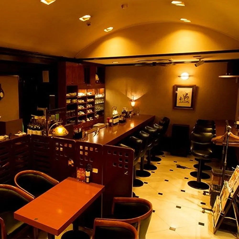 Le Premier Cafe